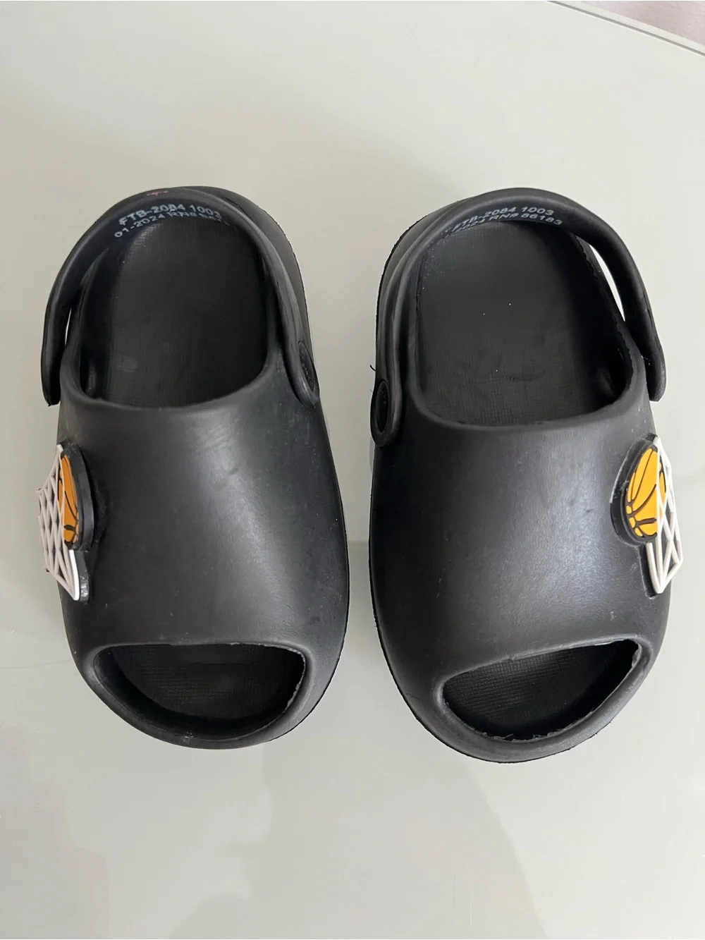 Toddler Black Basketball Clog Sandals, 6